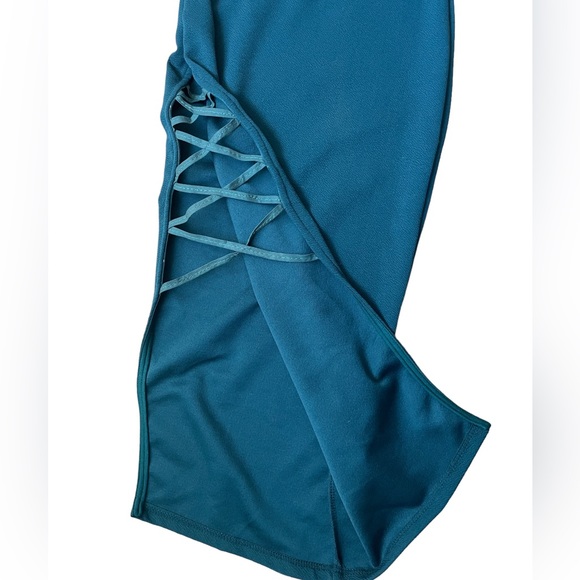 NWT Fashion Nova - Picture 3 of 10